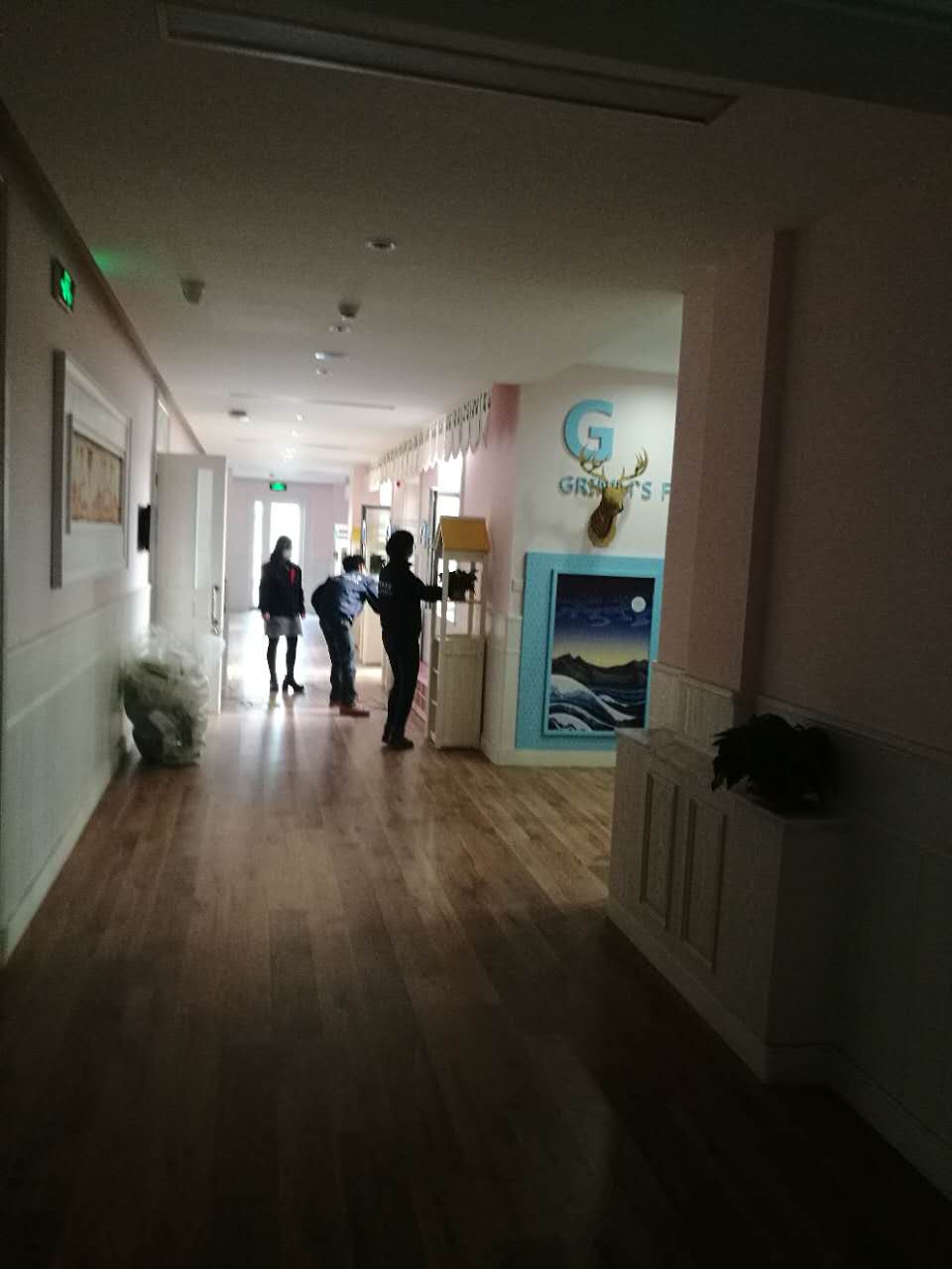 幼兒園過(guò)道施工 幼兒園過(guò)道施工