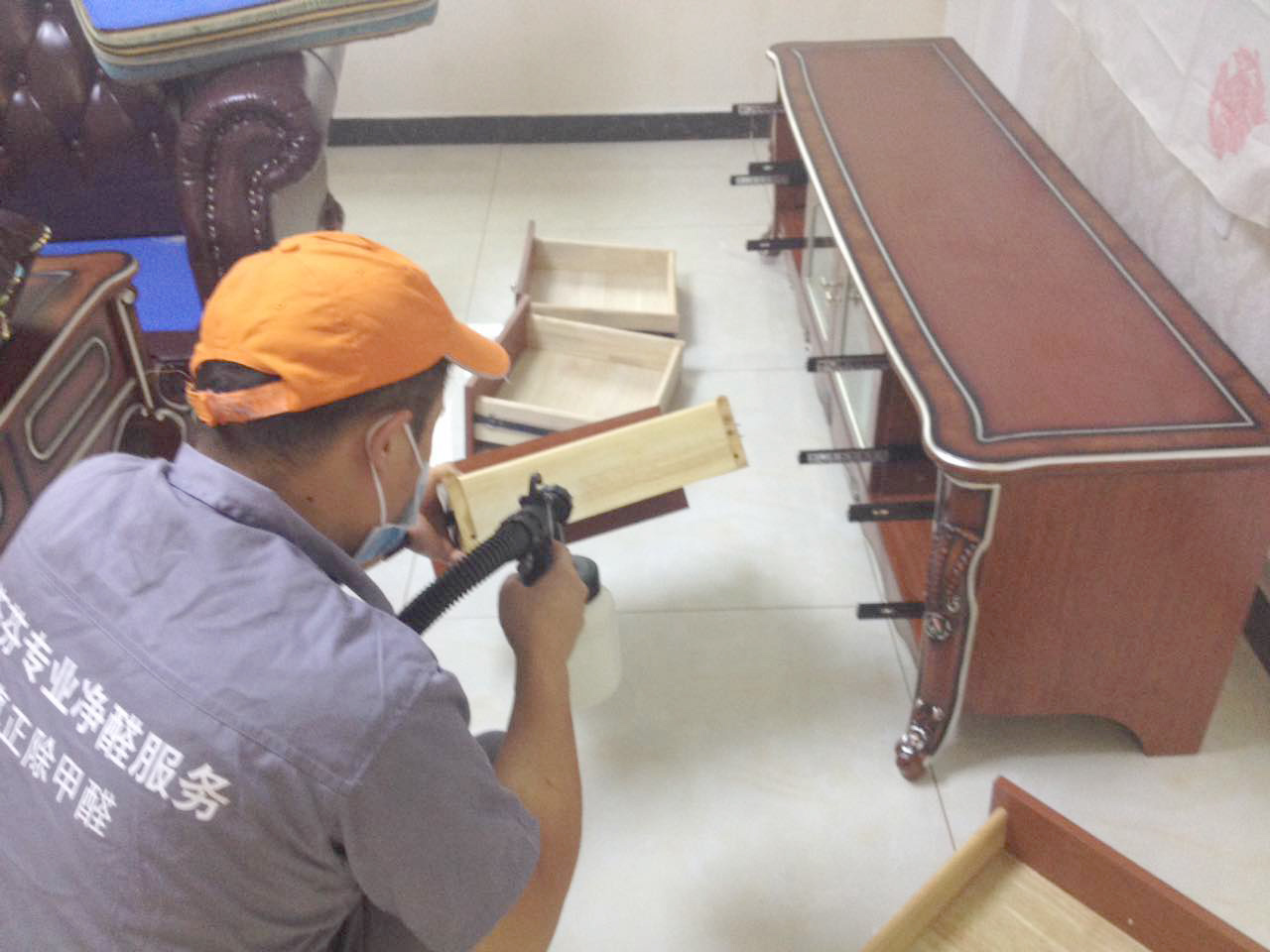 電視柜抽屜拆卸全方位噴涂施工 電視柜抽屜拆卸全方位噴涂施工