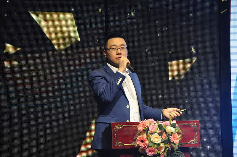 西安銀光環(huán)?？萍挤?wù)有限公司總經(jīng)理蘭鵬