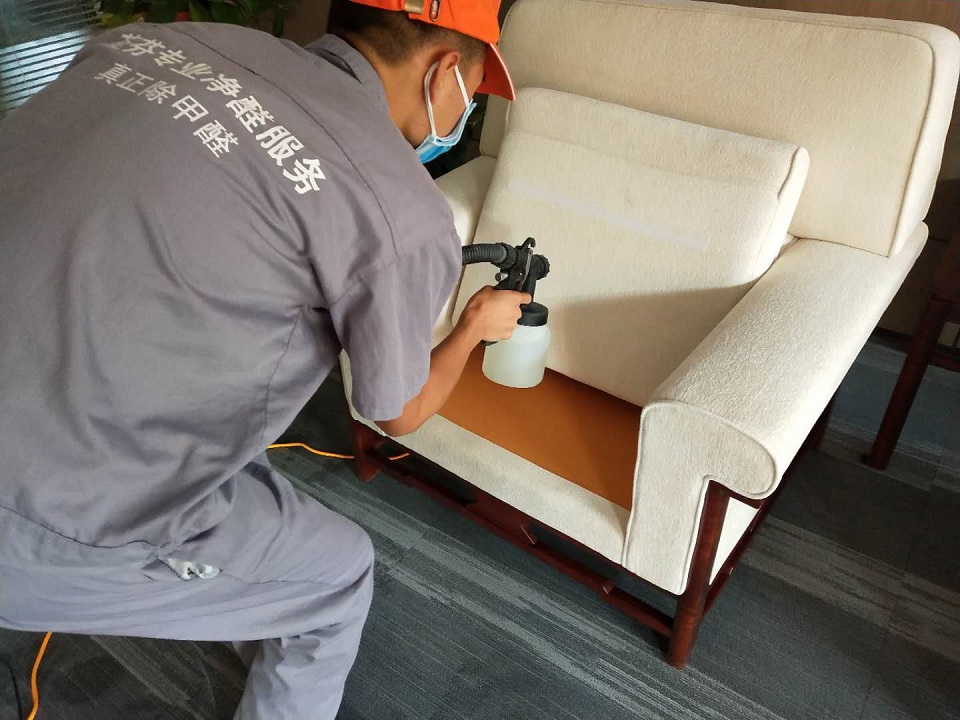沙發(fā)床墊全方位噴涂施工 沙發(fā)床墊全方位噴涂施工