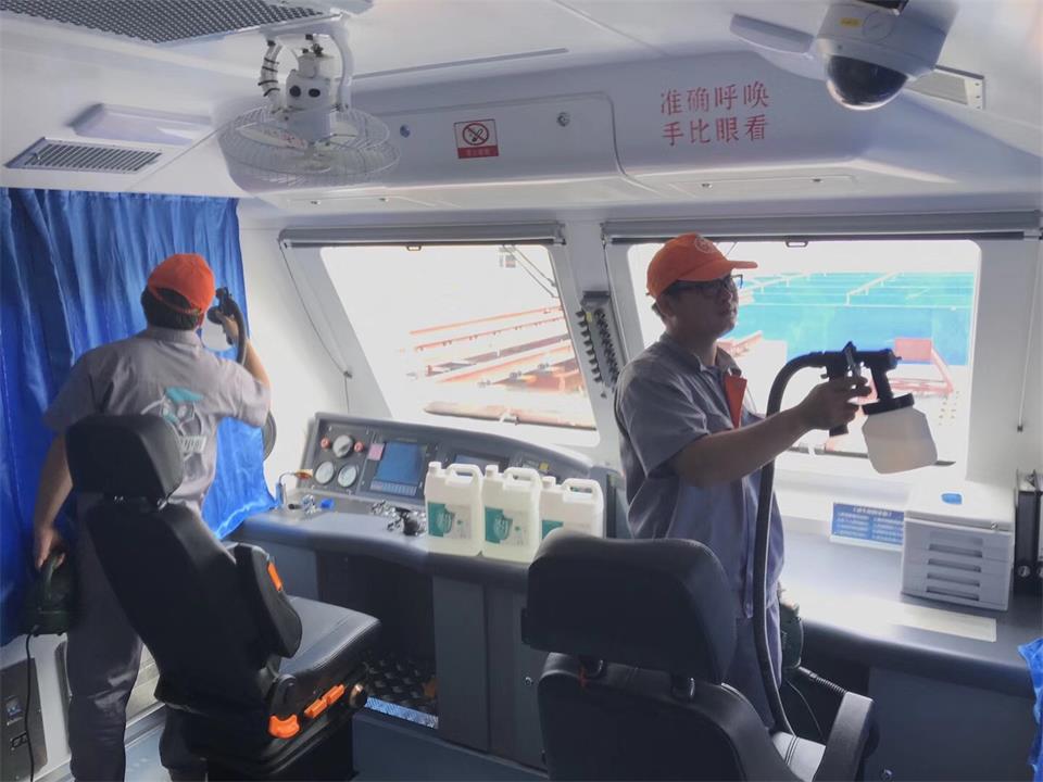 列車駕駛室全方位噴涂治理 列車駕駛室全方位噴涂治理
