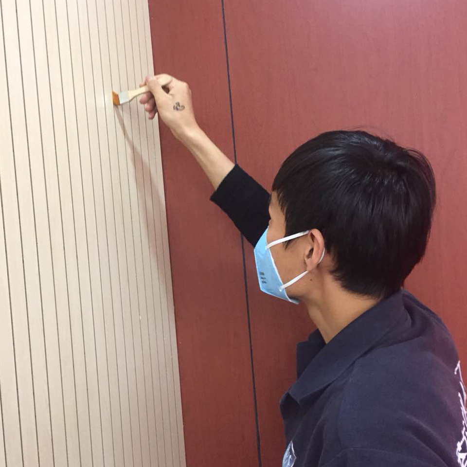 柜子接縫處刷子精細(xì)化治理 柜子接縫處刷子精細(xì)化治理