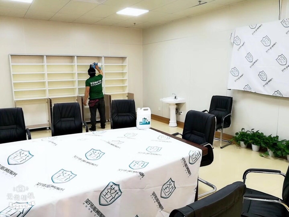 醫(yī)院會(huì)議室柜子全方位噴涂施工 醫(yī)院會(huì)議室柜子全方位噴涂施工