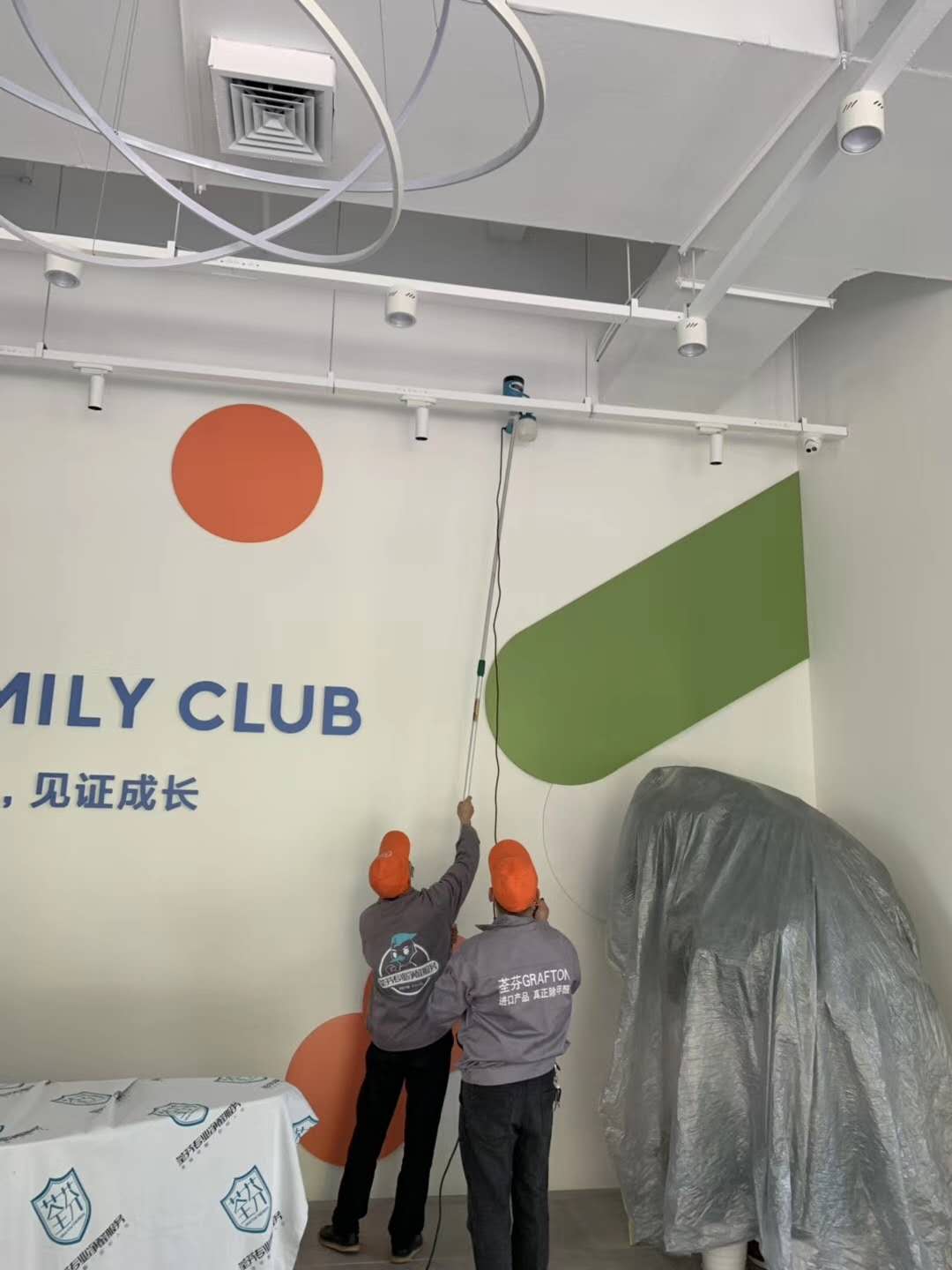 大廳頂面全方位噴涂施工治理 大廳頂面全方位噴涂施工治理