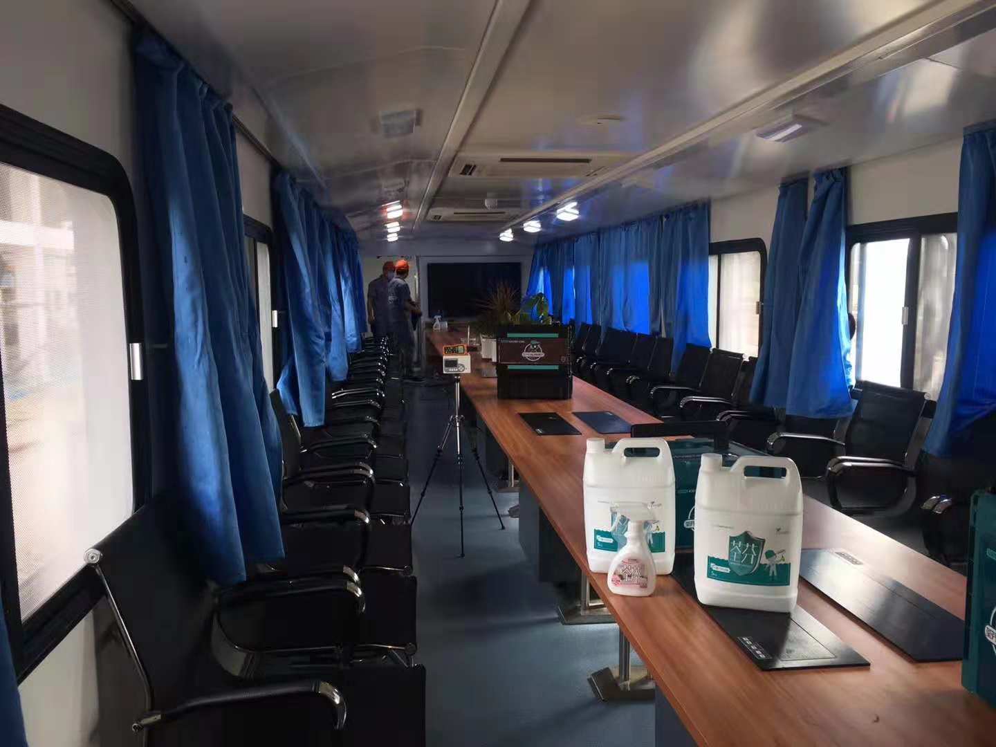 會議室窗簾全方位噴涂施工 會議室窗簾全方位噴涂施工