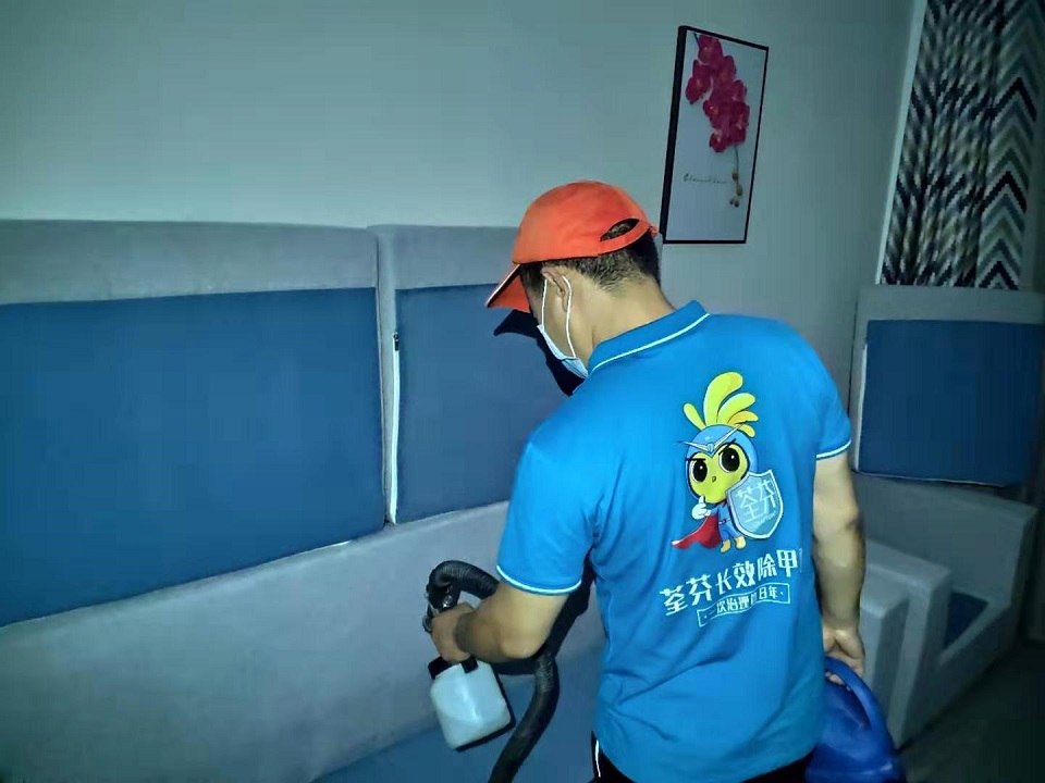 客廳沙發(fā)布藝全方位噴涂施工 客廳沙發(fā)布藝全方位噴涂施工