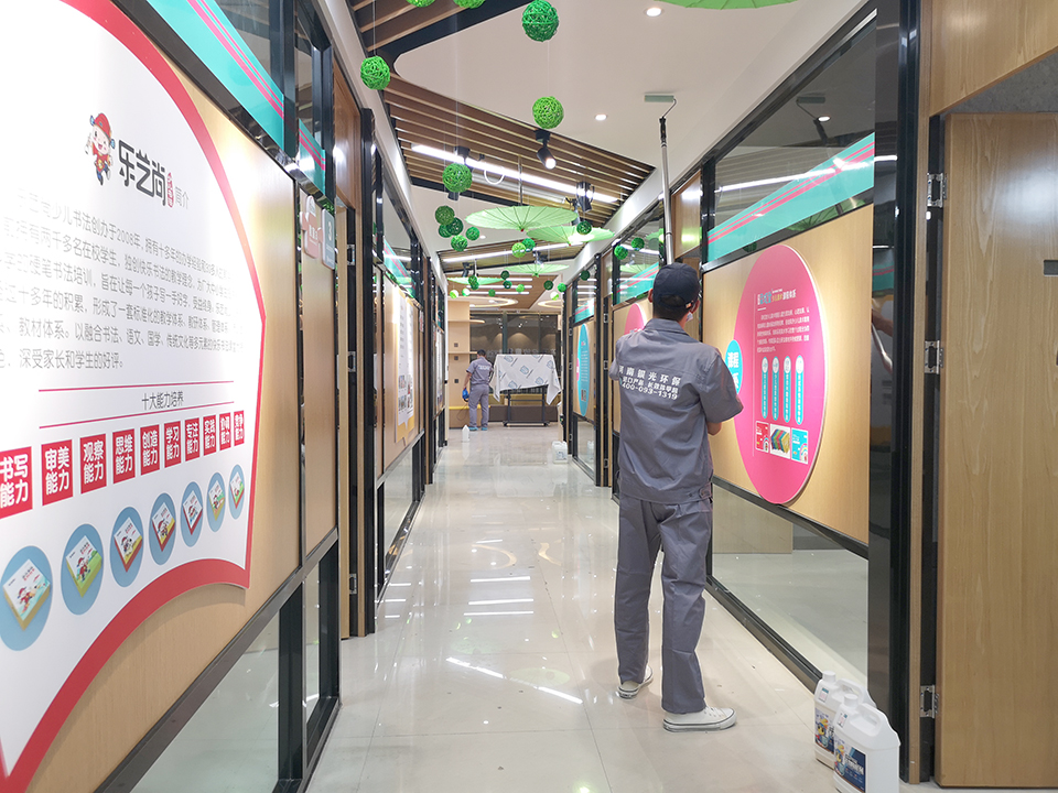 過道頂面滾筒全方位施工治理甲醛 過道頂面滾筒全方位施工治理甲醛