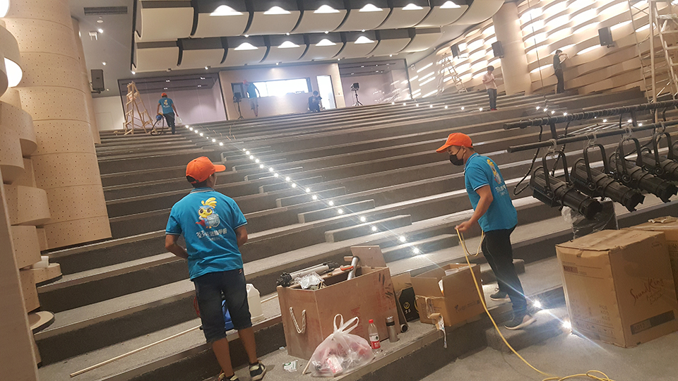 學(xué)校會議大廳全方位施工治理甲醛 學(xué)校會議大廳全方位施工治理甲醛