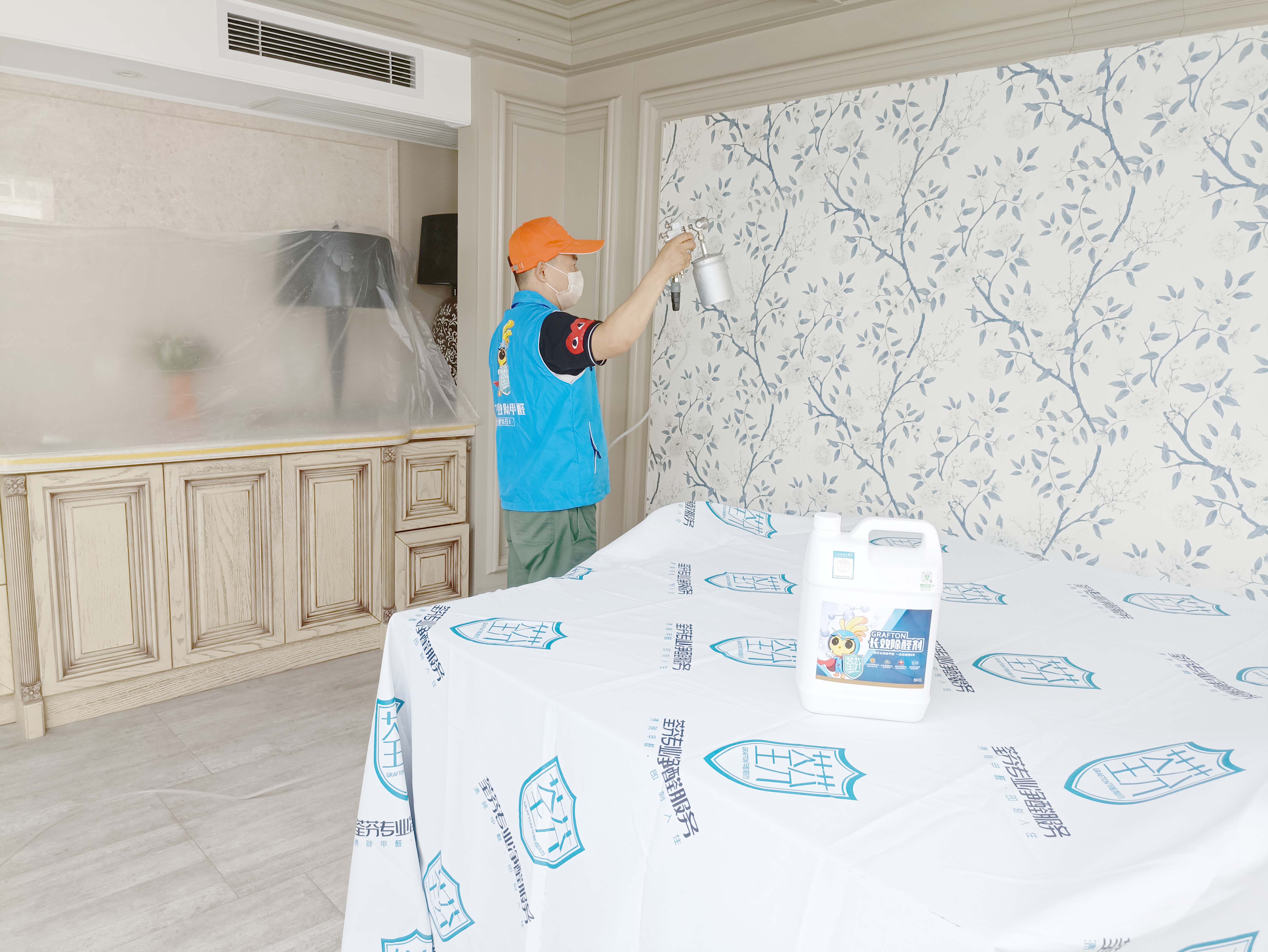 客廳墻面壁紙噴槍施工治理 客廳墻面壁紙噴槍施工治理