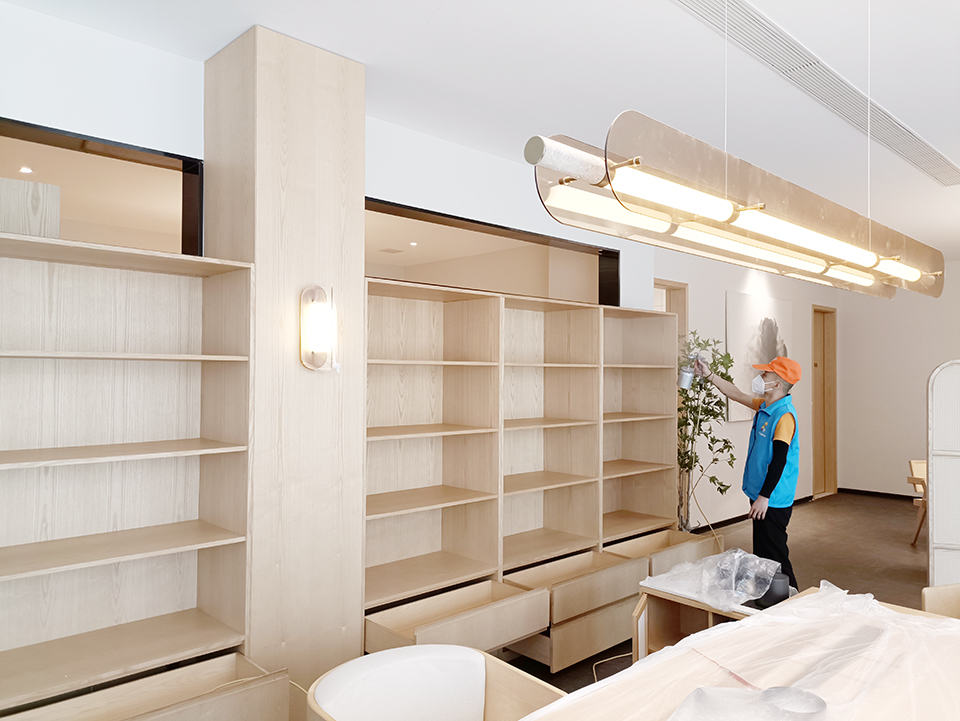 休閑區(qū)儲物柜噴槍施工治理甲醛 休閑區(qū)儲物柜噴槍施工治理甲醛